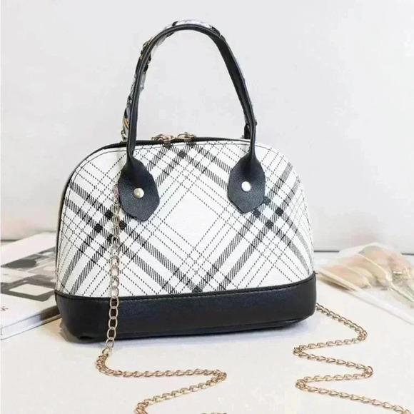 ⚠️Clearance Black And White Patterned Crossbody / Shoulder Bag - Picture 5 of 5